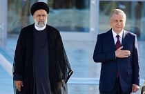 شوکت میرضیایف، رئیس جمهوری ازبکستان در کنار ابراهیم رئیسی، رئیس جمهوری ایران
