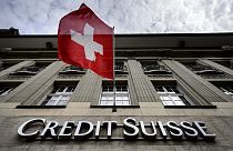 A l'extérieur du Crédit Suisse à Berne (Suisse), le 08/05/2014