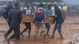 دفن جثث قتلى الإعصار في مالاوي