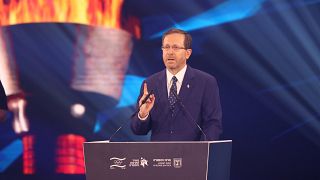 Isaac Herzog izraeli elnök a müncheni olimpia túszdrámájának 50. évfordulója alkalmából rendezett megemlékezésen Tel-Avivban 2022. szeptember 21-én – képünk illusztráció