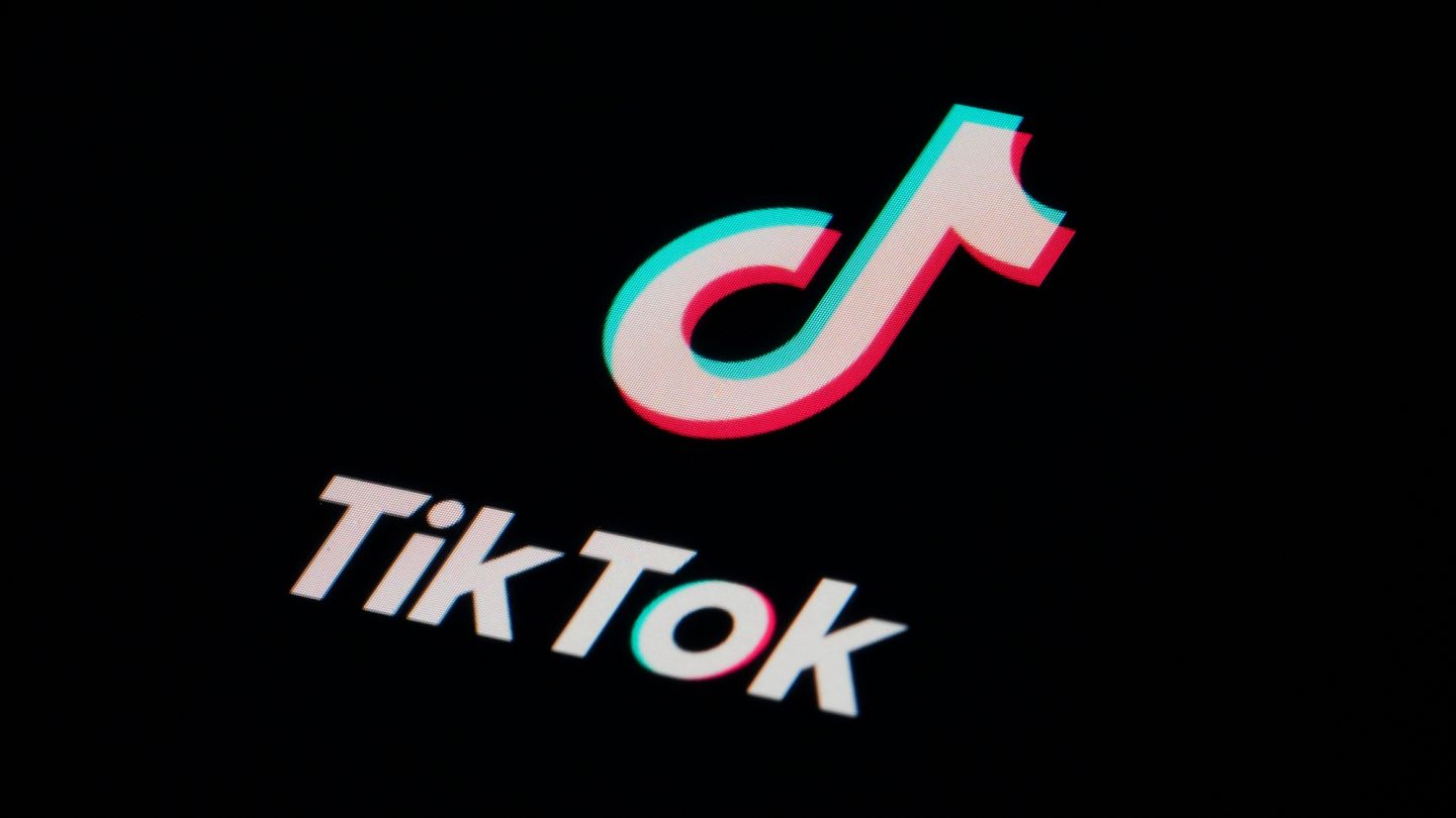 ABD, Çinli şirketin TikTok'u satmasını aksi halde yasaklanacağı uyarısında  bulundu | Euronews