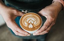 El estudio no especifica la cantidad de café que una persona debe tomar.