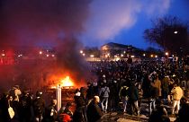 المتظاهرون في ساحة كونكورد بالقرب من الجمعية الوطنية في باريس، الخميس 16 مارس 2023