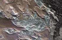 "Mars'ın Ekvatoruna Yakın Bir Buzul Kalıntısı 
