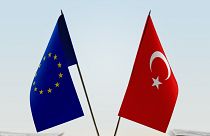 Avrupa Birliği ve Türkiye bayrakları
