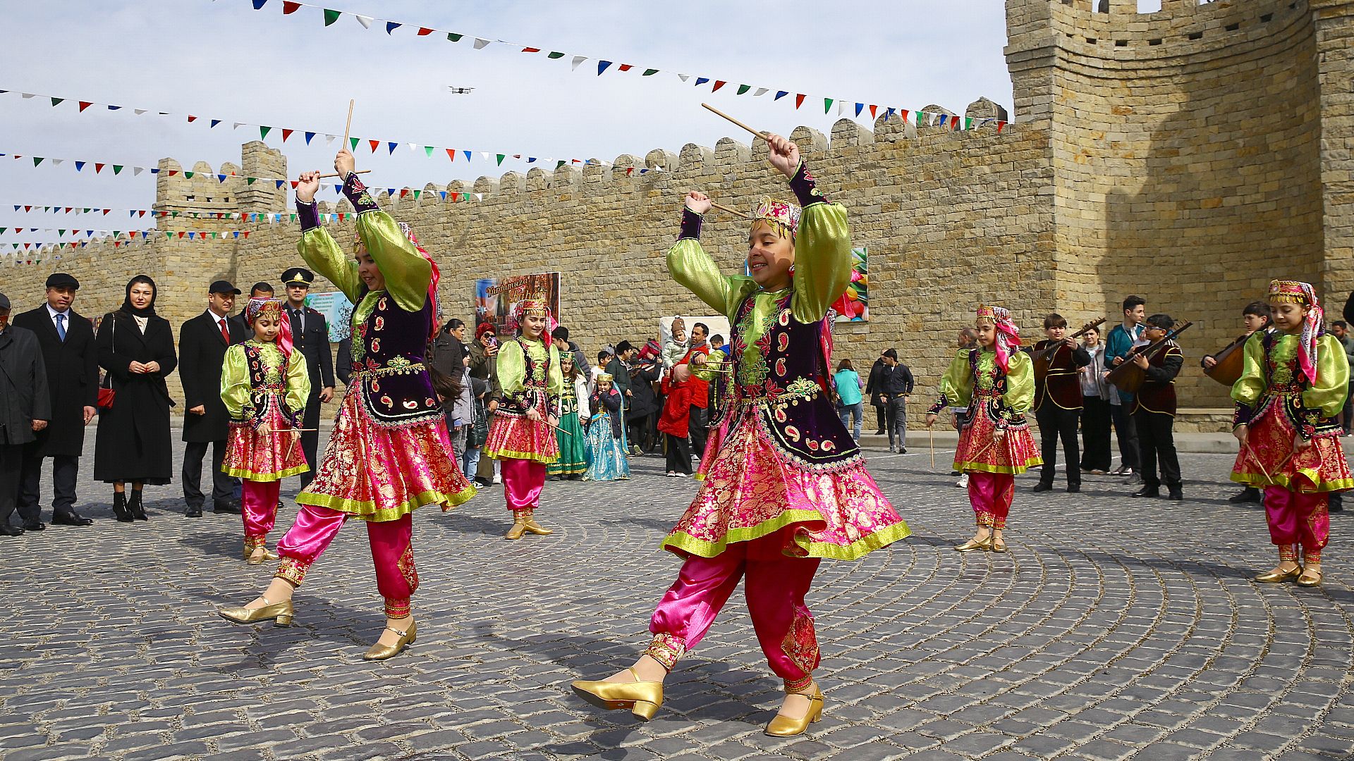 Video. Watch: Nowruz Celebrations In Azerbaijan | Euronews