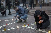 Homenaje en Kiev a los fallecidos en el bombardeo al teatro de Mariúpol (Ucrania).