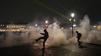 Füstbombák Párizsban