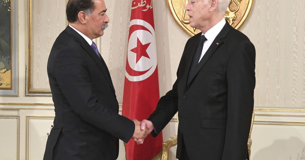 Tunis prefect, Kamal Feki, sworn in as Tunisia’s interior minister