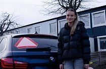 Lüks aracını 15 yaşında kullanabilen bir İsveçli genç