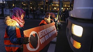 Se ki, se be: az Utolsó generáció utcai blokádja Kölnben