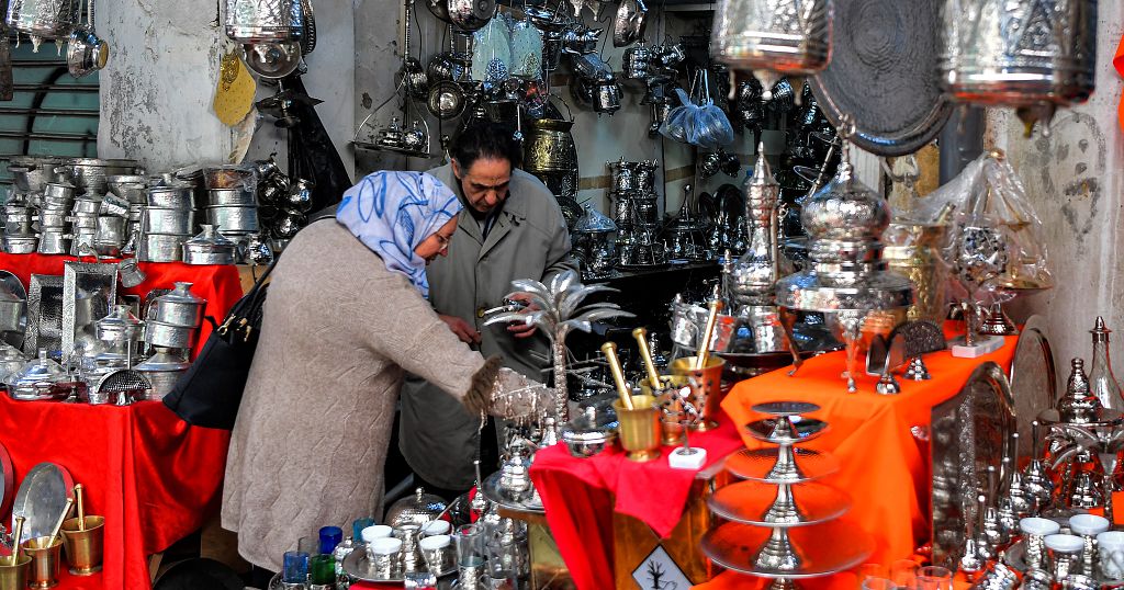 Tunisian coppersmith brings fresh shine to Ramadan