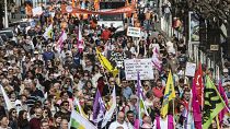 مظاهرات في فرنسا احتجاجا على إصلاح نظام التقاعد غير الشعبي