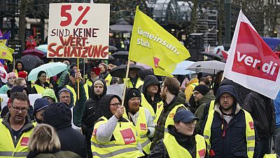 Manifestação de trabalhadores filiados no sindicato Verdi, na Alemanha