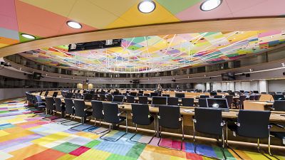 Nell'immagine, la sala dove si tengono le riunioni del Consiglio europeo