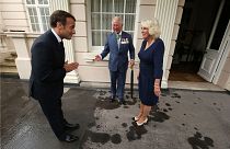 شاهزاده چارلز و کامیلا، دوشس کورنوال، از امانوئل ماکرون، رئیس جمهور فرانسه در لندن در سال ۲۰۲۰ استقبال کردند.