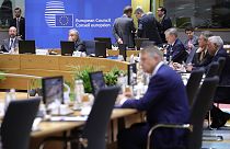 António Guterres, secretário-geral da ONU (segundo à esquerda), participou na cimeira da UE, em Bruxelas