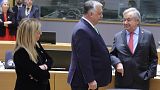 Orbán Viktor a brüsszeli uniós csúcson Antonio  Guterres ENSZ-főtitkárral