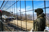 جندي مرابط على الحدود في إقليم ناغورني قره باغ