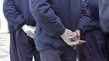 Мониторинговая миссия ООН указала на нарушения Женевской конвенции 1949 года как со стороны россиян, так и со стороны украинцев.