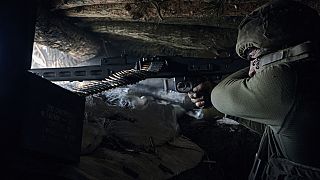 Боец ВСУ на линии фронта под Бахмутов в Донецкой области Украины