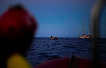 Migrantes a zarpar da Tunísia em agosto do ano passado