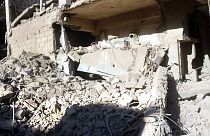 أنقاض مبنى مدمر في دير الزور، سوريا، 8 مارس 2023