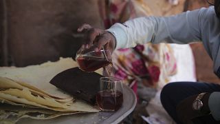 Sudan's traditional Ramadan drink "helo-murr" returns to the table