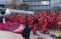 نظمت عدة مجموعات مظاهرات في العاصمة النمساوية فيينا بالقرب من المكان الذي تستضيف فيه صناعة الوقود الأحفوري مؤتمرا هاما. 28 مارس/آذار 2023