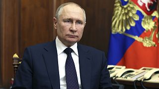 Az orosz elnök a nemzet túléléséről beszél