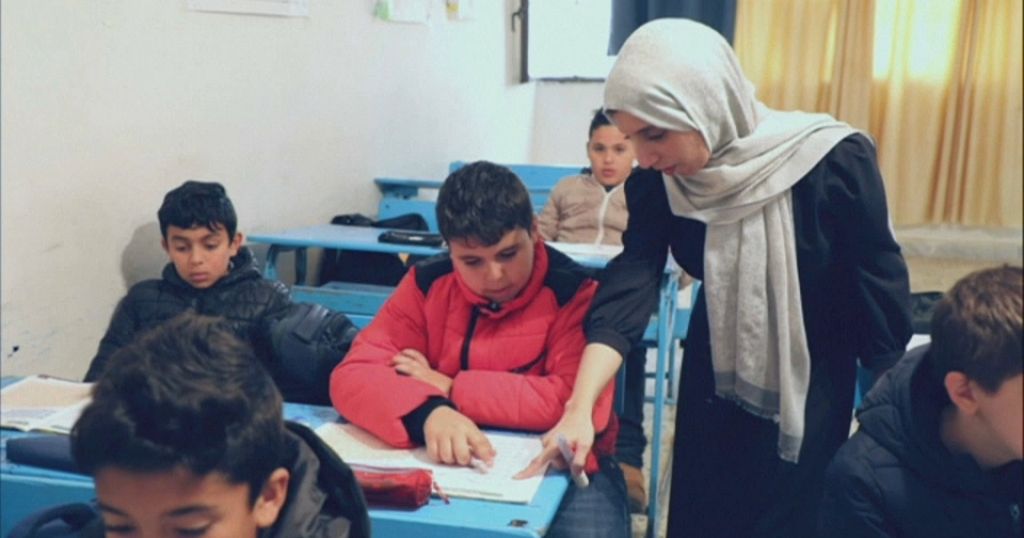 Libyans take steps to revive a native language