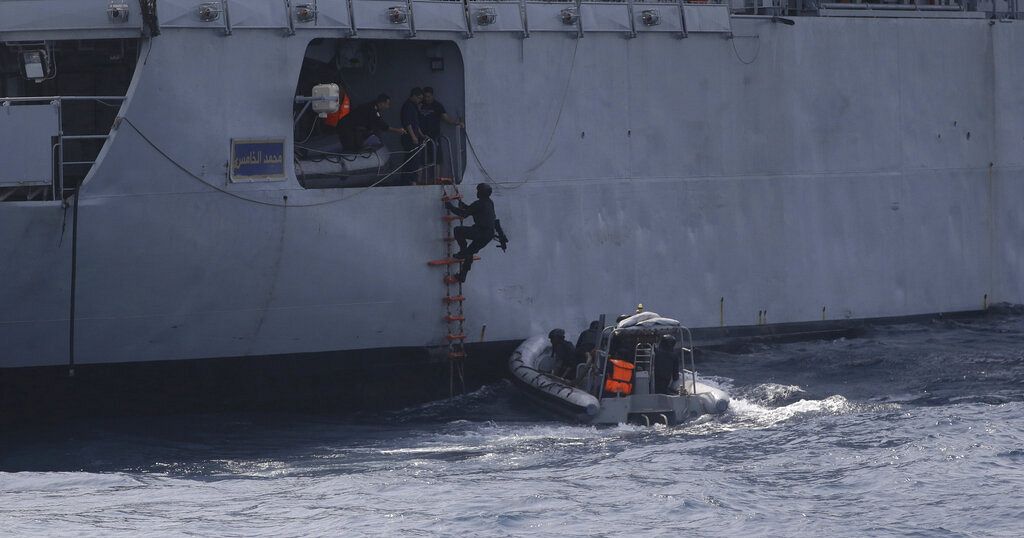 Pirates hijack oil tanker, capture 16 crewmembers in Gulf of Guinea
