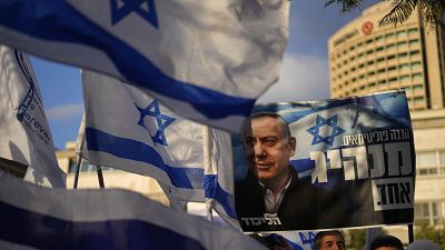 تجمع لأنصار الحكومة الإسرائيلية في تل أبيب