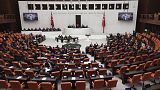 Parlamento turco durante votre sobre entrada da Finlândia na NATO