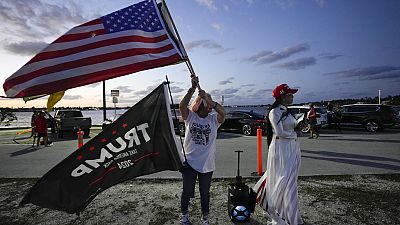 Trump-Fans in Mar a Lago in Florida