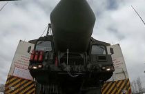 روسيا تعرض صاروخا باليستيا