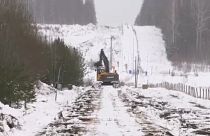 Construcción de una valla en Finlandia en su frontera con Rusia. 
