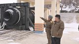 كيم جونغ أون يشرف على اختبار "محرك الوقود الصلب عالي الدفع" في موقع إطلاق الأقمار الصناعية سوهاي في كوريا الشمالية. 2022/12/15