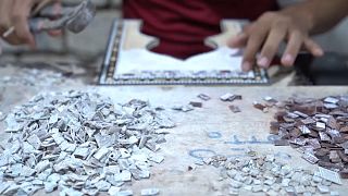 Egypte : des artisans tentent de sauver l'industrie du coquillage