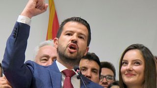 الاقتصادي الشاب ياكوف ميلاتوفيتش يحتفل بفوزه في الانتخابات الرئاسية في الجبل الأسود
