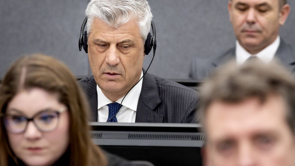 コソボのハシム・サチ元大統領の裁判がハーグで始まる