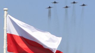 Lengyel MiG-29-esek egy varsói katonai parádén 2015-ben