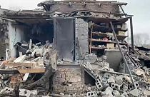 Les ruines d'une maison après le dernier bombardement de la cité