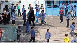 مدرسة في إيران