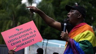 Afrique du Sud : l'EFF proteste contre la loi anti-LGBTQ ougandaise