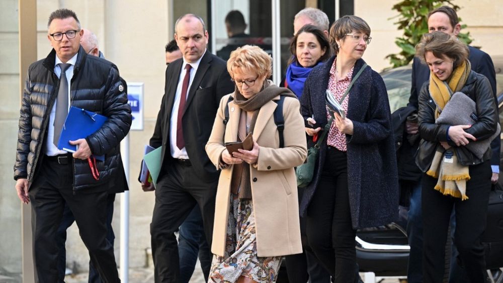 Retraites en France : les syndicats claquent la porte de Matignon