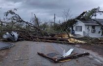 صورة الدمار جراء إعصار ضرب غلينالين جنوب شرق ولاية ميزوري وفيديو العواصف في آيوا. 2023/04/05