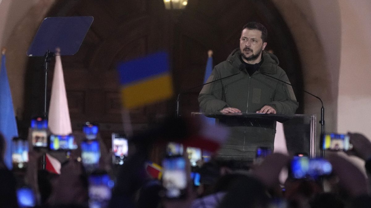 Ομιλία του Ουκρανού προέδρου Βολοντίμιρ Ζελένσκι σε πλατεία της Βαρσοβίας
