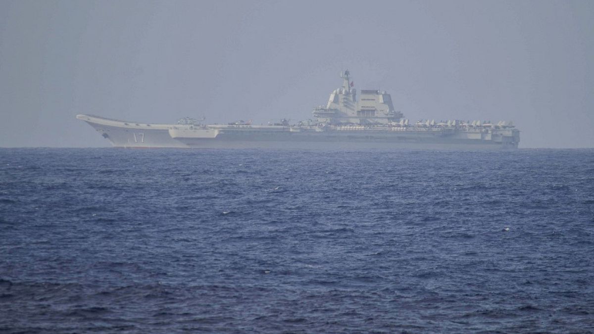Le Shandong l'un des deux porte-avions de la Marine chinoise.