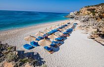 Dhërmi es una de las playas más extensas de Albania.